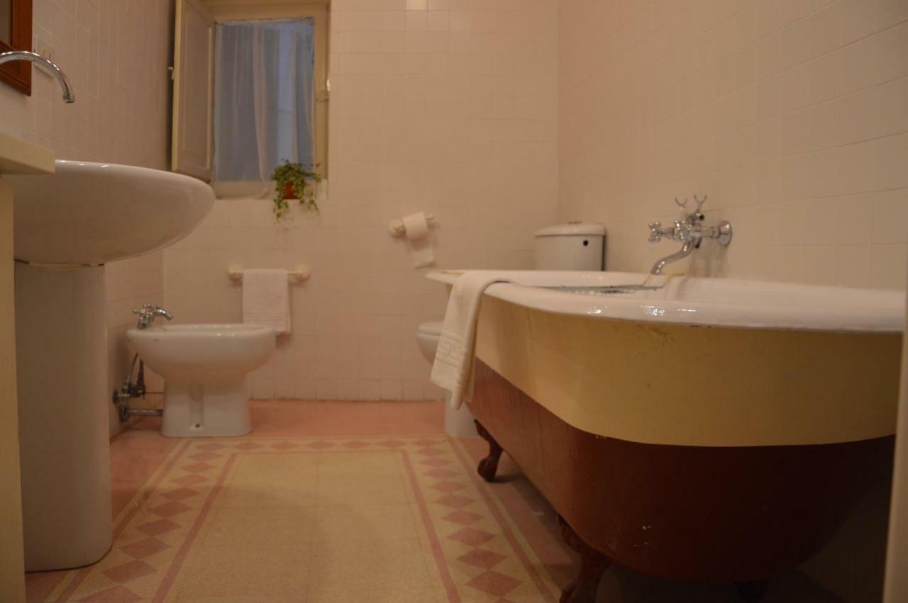 Casa Ciri Bed&Breakfast Foligno Exterior foto